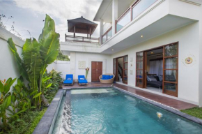  Villa Aurikari  Kuta